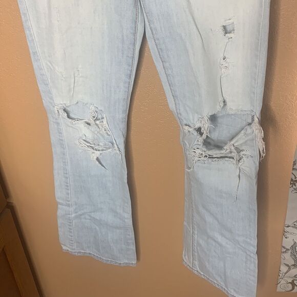 Abercrombie & Fitch Light Wash Destroyed Emma Jeans Size 2S - Picture 6 of 15
